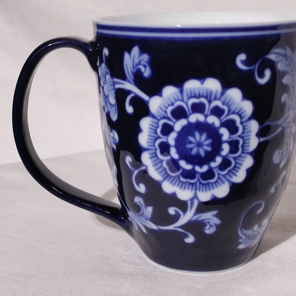 Pier 1 Mandarin Porcelain Coffee Mug Cobalt Blue White Floral